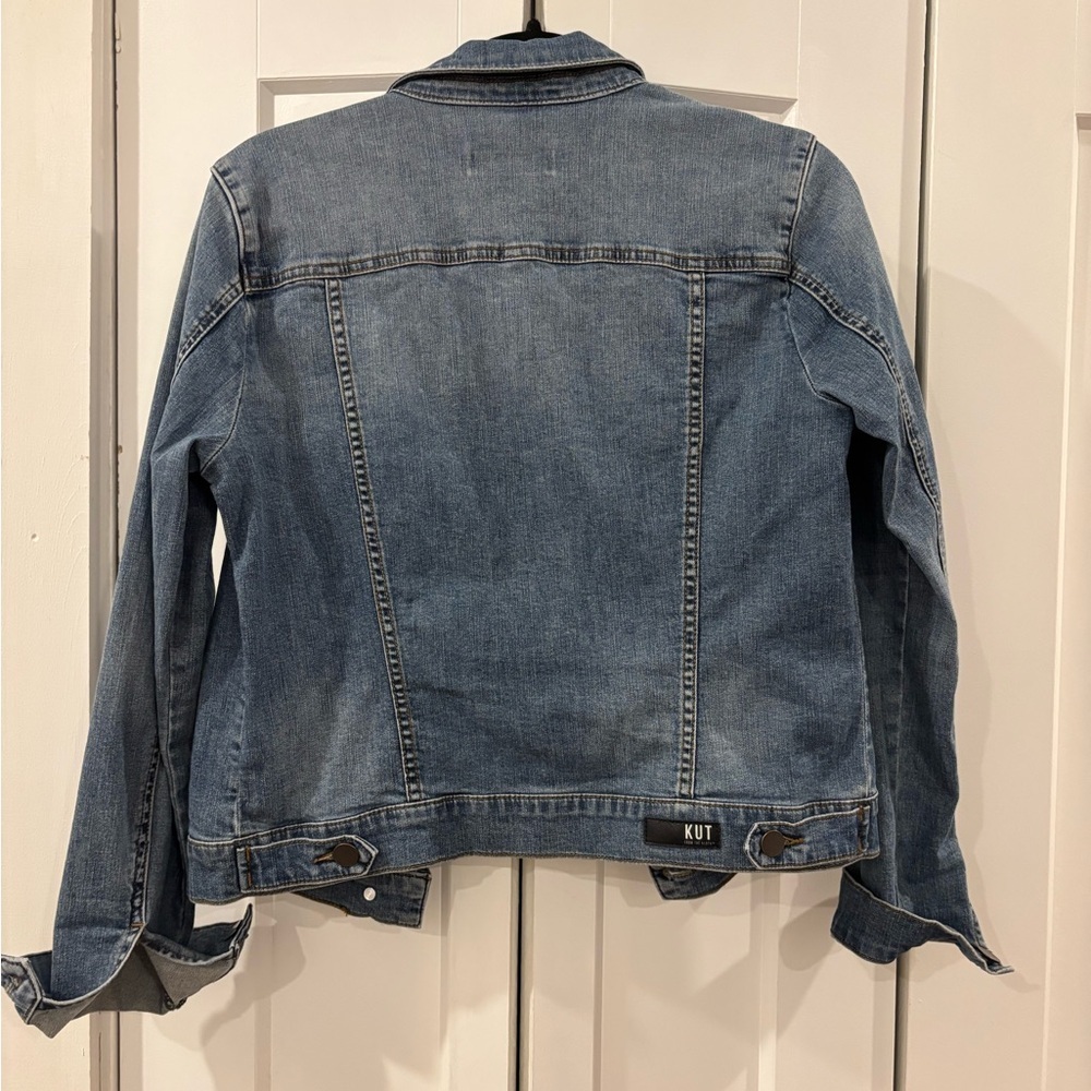 KUT from the Kloth Women’s Classic Blue Denim Jacket Size M Helena Jean jacket - Picture 9 of 9